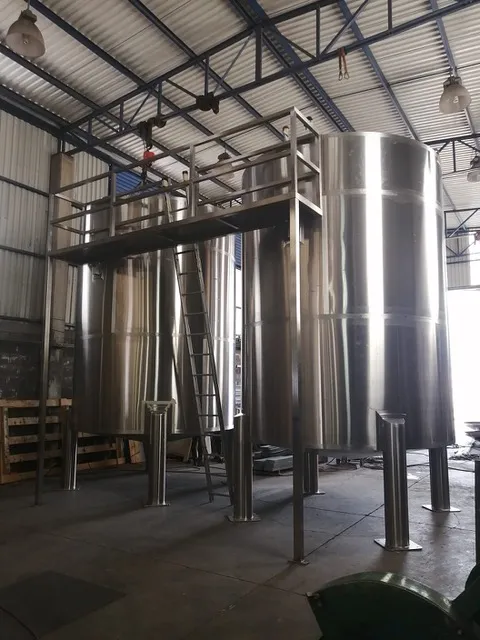 Fabricación de tanques industriales personalizados.